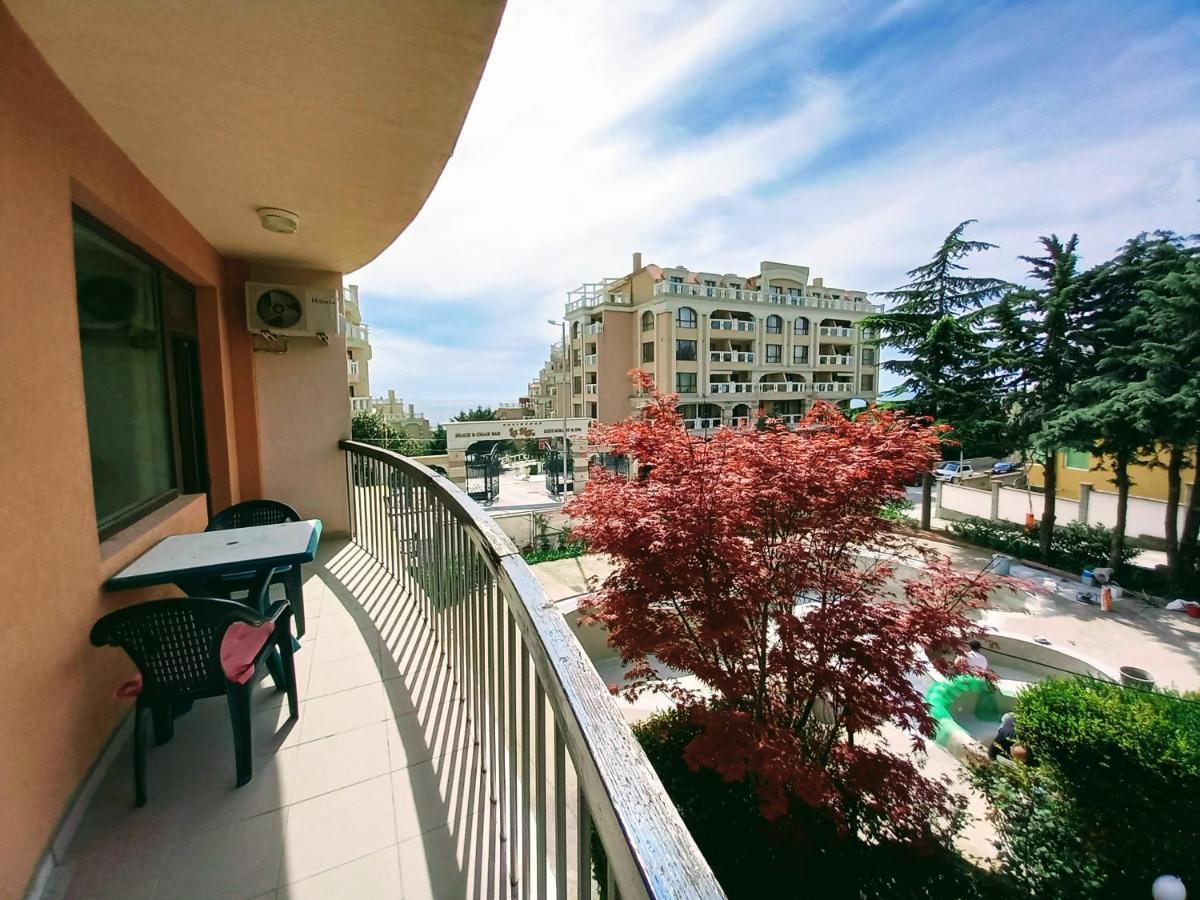 Beach Apartment Rose Golden Sands Exterior foto